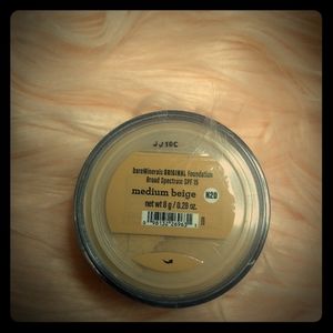 Bare Minerals Foundation